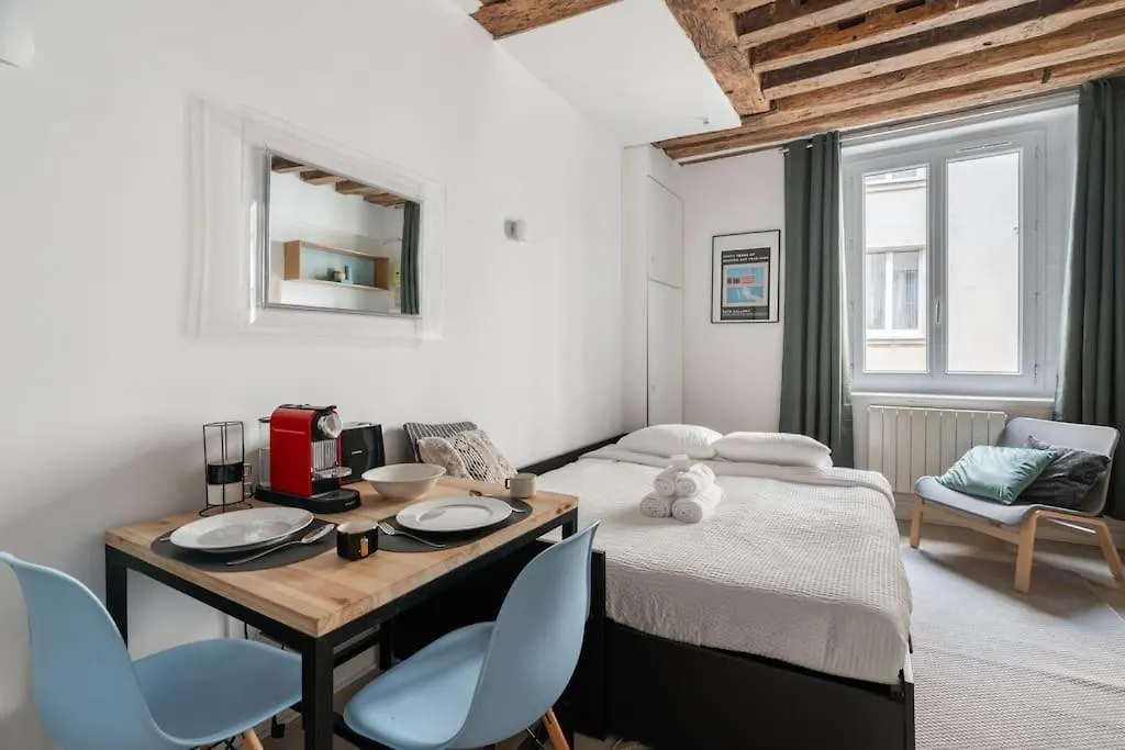 Studio En Plein Coeur Du Marais 巴黎