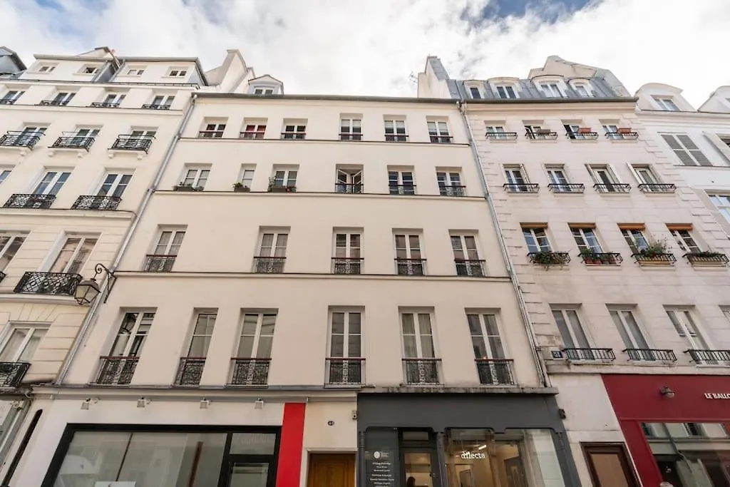 Studio En Plein Coeur Du Marais Paris Apartment